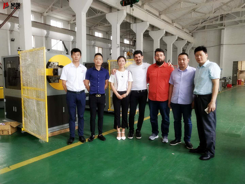 聽說，貝朗數(shù)控彎線機(jī)廠家來了外國客戶參觀？